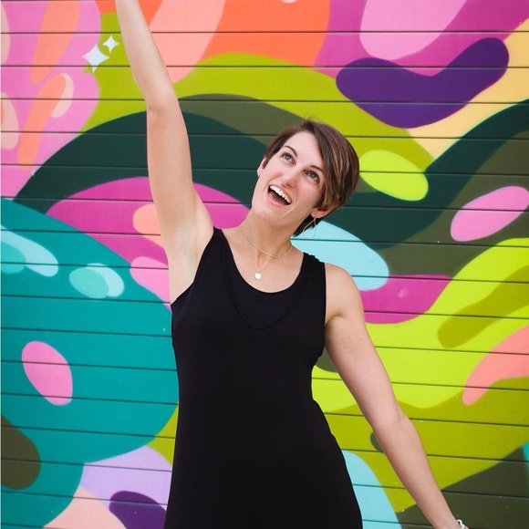 Meet your Posher, Elisabeth - Picture 4 of 5